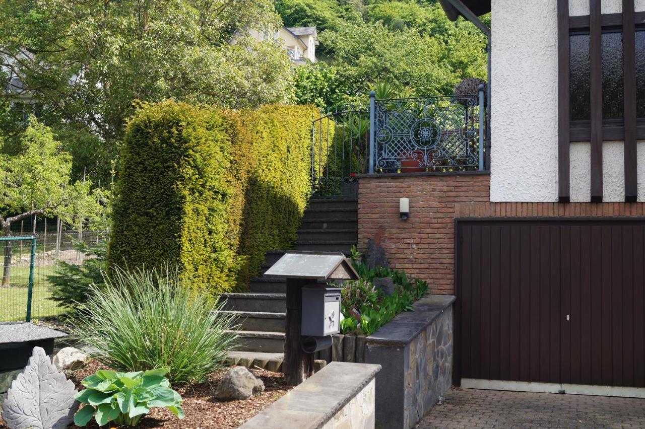 Ferienwohnung Unter Dem Schild Oberfell Exteriör bild