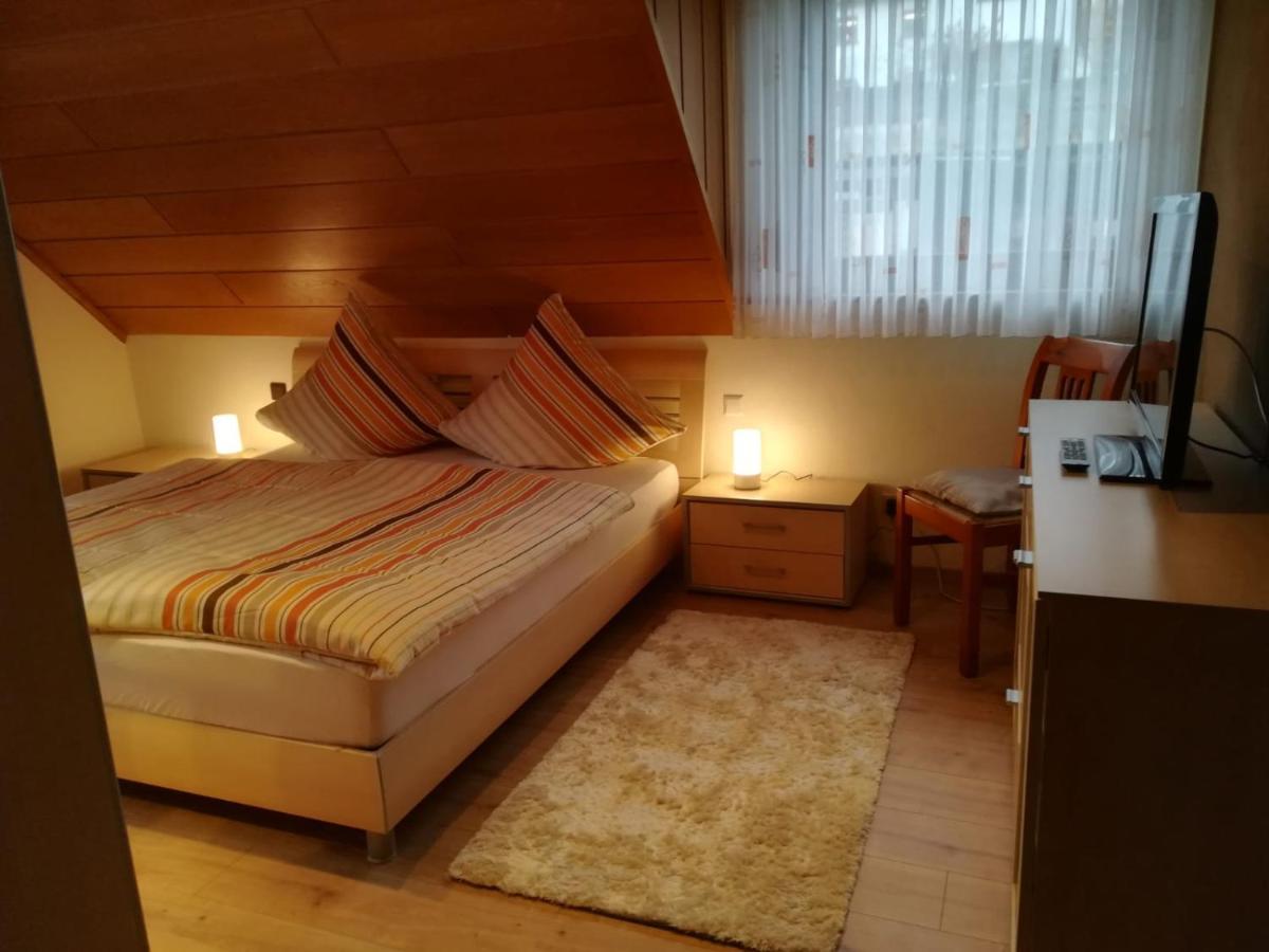 Ferienwohnung Unter Dem Schild Oberfell Exteriör bild